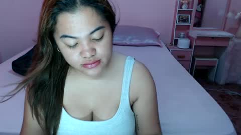 Snapshot of pinay_sweetheartx chatting on July 2026 01:43:01 AM pinay_sweetheartx online show from July 2026 01:43:01 AM