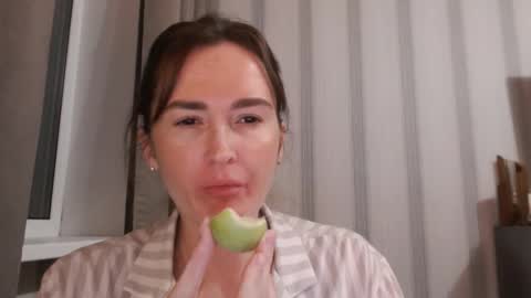       online show from September 2025 07:05:01 PM