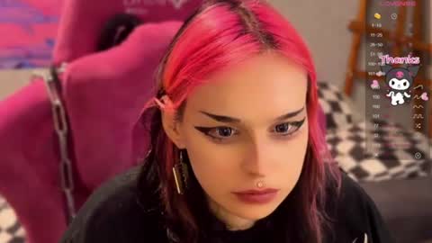 Snapshot of pineapple_dope chatting on June 2026 08:13:02 PM Nancy online show from June 2026 08:13:02 PM