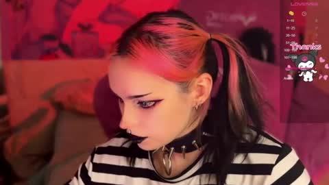 Snapshot of pineapple_dope chatting on July 2026 10:27:02 PM Nancy online show from July 2026 10:27:02 PM
