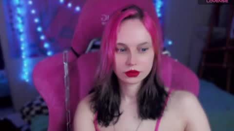 Snapshot of pineapple_dope chatting on July 2026 11:39:02 PM Nancy online show from July 2026 11:39:02 PM