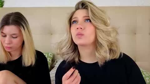 Adele online show from December 2025 09:02:01 AM