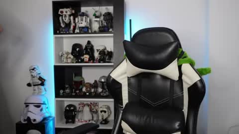 Emily online show from July 2026 05:40:02 PM