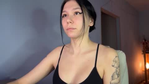 pinkdollylovv online show from December 2025 08:38:02 PM