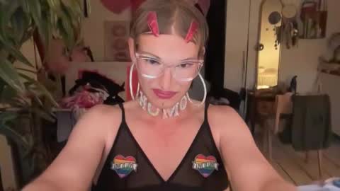 pinkfag online show from April 2026 05:21:02 PM