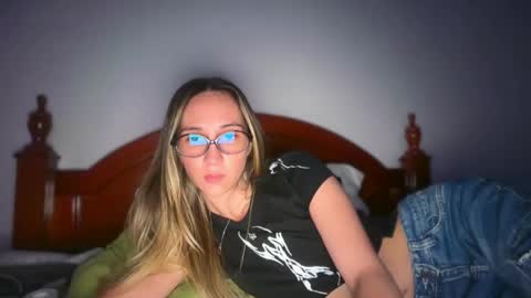Snapshot of pinkilola chatting on June 2026 01:28:02 AM Pinkilola online show from June 2026 01:28:02 AM