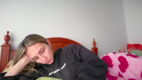 Pinkilola online show from June 2026 04:33:02 PM