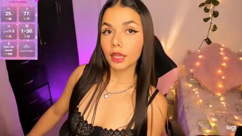 Sarah .. online show from December 2024 12:25:01 AM