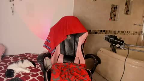 Snapshot of pinkpantherr_ chatting on April 2026 05:16:02 PM Sarah .. online show from April 2026 05:16:02 PM