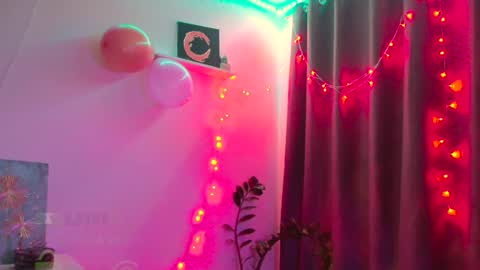 Perlita online show from December 2024 08:07:01 PM