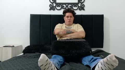 pinkqueen23 online show from June 2026 06:52:02 AM