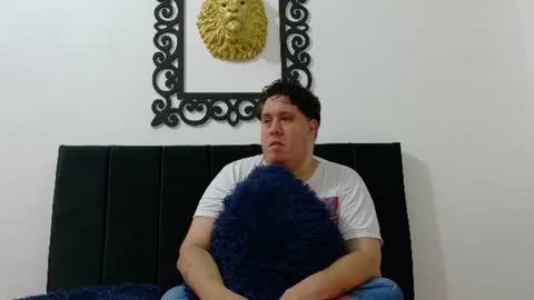 pinkqueen23 online show from June 2026 03:07:01 AM
