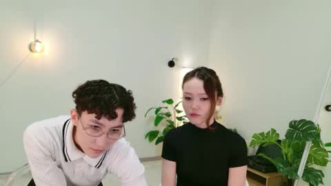Li long hair and Rude short hair online show from April 2026 08:50:01 PM