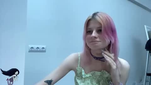 Snapshot of pinkvampire chatting on October 2025 08:55:02 PM Sara online show from October 2025 08:55:02 PM