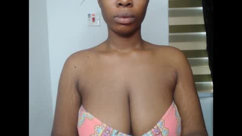 pinkxsugar online show from November 2025 08:13:02 AM