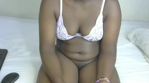 Snapshot of pinky_ebony1 chatting on October 2025 07:36:02 PM pinky online show from October 2025 07:36:02 PM