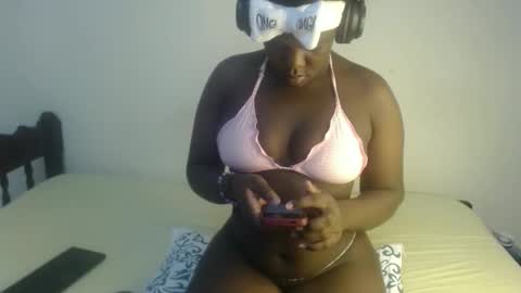 Snapshot of pinky_ebony1 chatting on November 2025 12:06:01 PM pinky online show from November 2025 12:06:01 PM