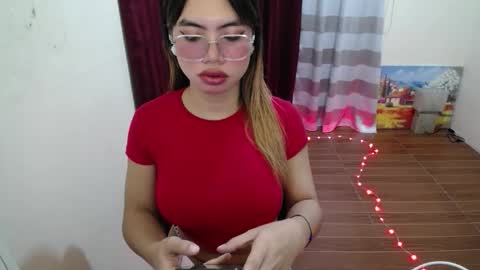 Snapshot of pinky_pussybobby69 chatting on May 2026 04:57:02 PM Tina online show from May 2026 04:57:02 PM