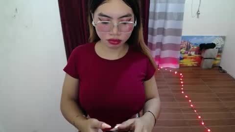Snapshot of pinky_pussybobby69 chatting on May 2026 04:47:02 PM Tina online show from May 2026 04:47:02 PM