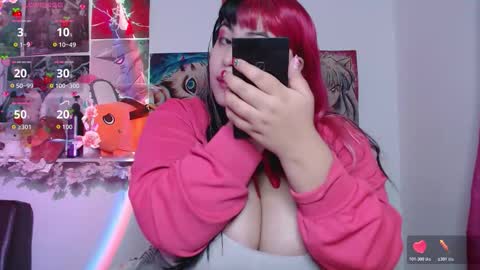 Pau online show from November 2025 03:44:01 PM