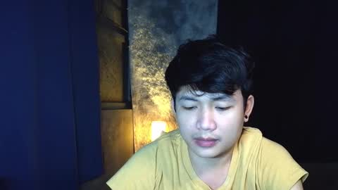 Snapshot of pinoy_petitehugecock chatting on December 2025 01:30:01 PM alex online show from December 2025 01:30:01 PM