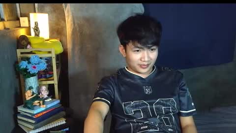 Snapshot of pinoy_petitehugecock chatting on February 2026 07:31:01 PM alex online show from February 2026 07:31:01 PM