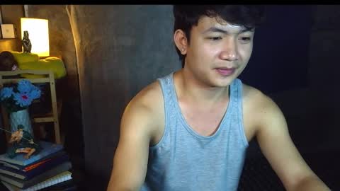 Snapshot of pinoy_petitehugecock chatting on February 2026 09:29:02 PM alex online show from February 2026 09:29:02 PM