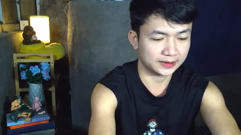 Snapshot of pinoy_petitehugecock chatting on March 2026 01:39:01 PM alex online show from March 2026 01:39:01 PM