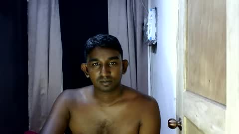 rayvienn online show from April 2026 12:36:01 PM