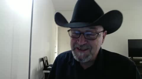 Snapshot of pipewizard chatting on March 2025 10:42:01 PM pipewizard online show from March 2025 10:42:01 PM