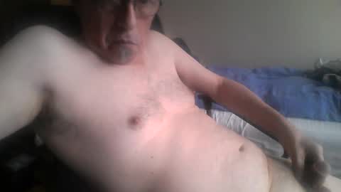 Snapshot of pipi2704 chatting on December 2024 10:06:02 AM pipi2704 online show from December 2024 10:06:02 AM
