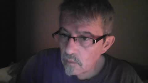 Snapshot of pipi2704 chatting on January 2025 04:47:01 PM pipi2704 online show from January 2025 04:47:01 PM