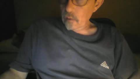 Snapshot of pipi2704 chatting on January 2025 04:53:01 PM pipi2704 online show from January 2025 04:53:01 PM