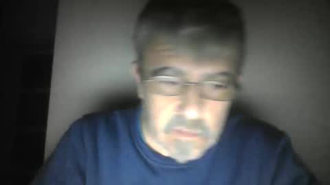 Snapshot of pipi2704 chatting on January 2025 03:27:02 AM pipi2704 online show from January 2025 03:27:02 AM