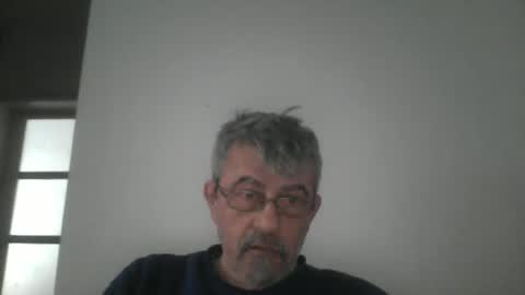Snapshot of pipi2704 chatting on January 2025 02:30:02 PM pipi2704 online show from January 2025 02:30:02 PM