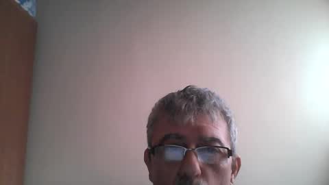 Snapshot of pipi2704 chatting on February 2025 11:51:02 AM pipi2704 online show from February 2025 11:51:02 AM