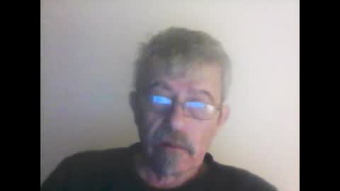 Snapshot of pipi2704 chatting on February 2025 03:33:01 AM pipi2704 online show from February 2025 03:33:01 AM