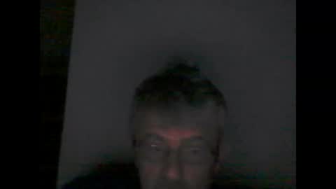 Snapshot of pipi2704 chatting on February 2025 04:27:01 AM pipi2704 online show from February 2025 04:27:01 AM