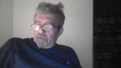 Snapshot of pipi2704 chatting on February 2025 05:36:02 AM pipi2704 online show from February 2025 05:36:02 AM