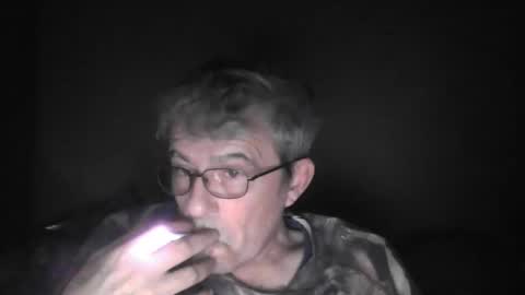 Snapshot of pipi2704 chatting on February 2025 09:23:01 PM pipi2704 online show from February 2025 09:23:01 PM