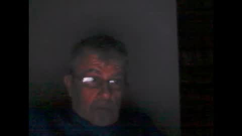 Snapshot of pipi2704 chatting on March 2025 03:16:01 AM pipi2704 online show from March 2025 03:16:01 AM