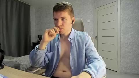 Snapshot of pirremeow chatting on May 2026 11:41:02 AM Pierre online show from May 2026 11:41:02 AM