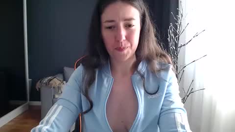 piscesgirl06 online show from April 2026 07:45:01 AM