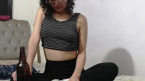 Snapshot of piscis_dreams chatting on June 2026 04:13:02 AM PiscisDreams online show from June 2026 04:13:02 AM