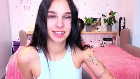 Molly online show from July 2026 05:37:02 AM