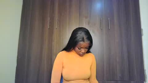 Snapshot of pixie_roman chatting on June 2026 09:35:02 AM Majesty online show from June 2026 09:35:02 AM