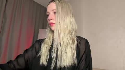 Snapshot of pixieprick chatting on May 2026 07:30:02 PM Emmy and Edward online show from May 2026 07:30:02 PM