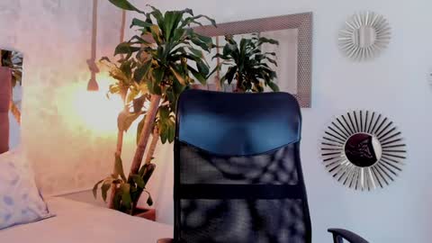 cris online show from January 2025 04:09:01 AM