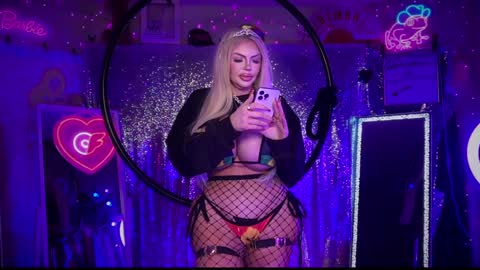 Snapshot of plasticfuckdoll chatting on February 2025 03:15:02 AM Dumb bimbo fuck doll online show from February 2025 03:15:02 AM