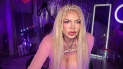 Snapshot of plasticfuckdoll chatting on September 2025 11:15:01 PM Dumb bimbo fuck doll online show from September 2025 11:15:01 PM